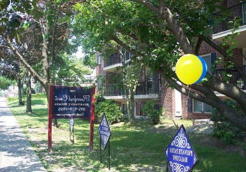 Welcome entrance with balloons at Haverford Court apartments for rent in Philadelphia, PA